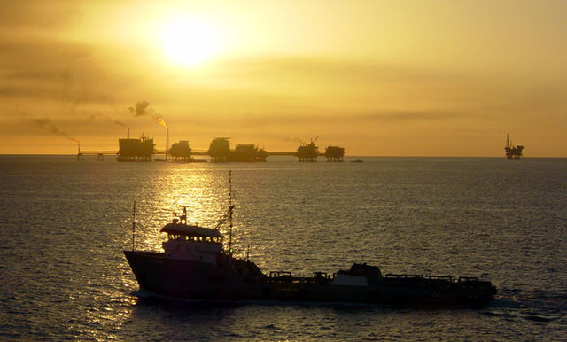 File:Gulf of Mexico with ship.jpg