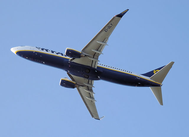 File:Ryanair b737-800 ei-dly arp.jpg