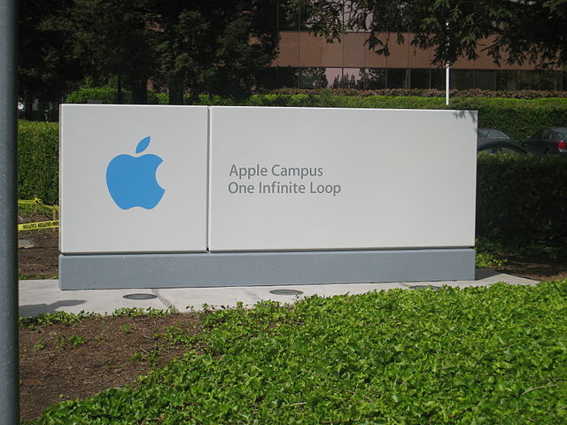 File:Apple 1 Infinite Loop.JPG