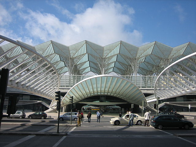 File:Esta&ccedil;&atilde;o do Oriente or (Gare do Oriente) by Santiago Calatrava.jpg