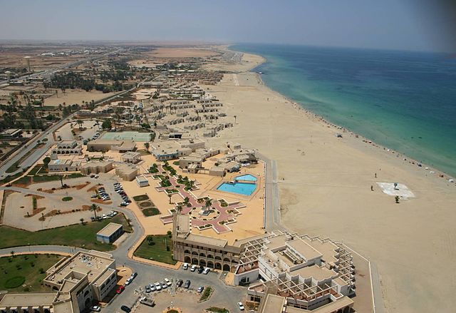 File:Beach benghazi 2.JPG