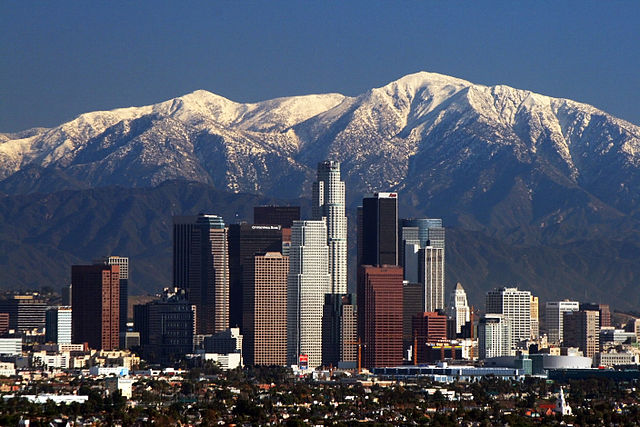 File:LA Skyline Mountains2.jpg