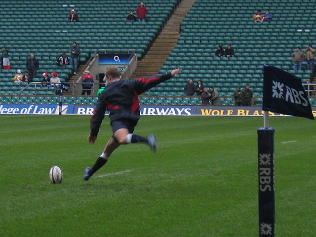 File:Jonny Wilkinson conversion.jpg