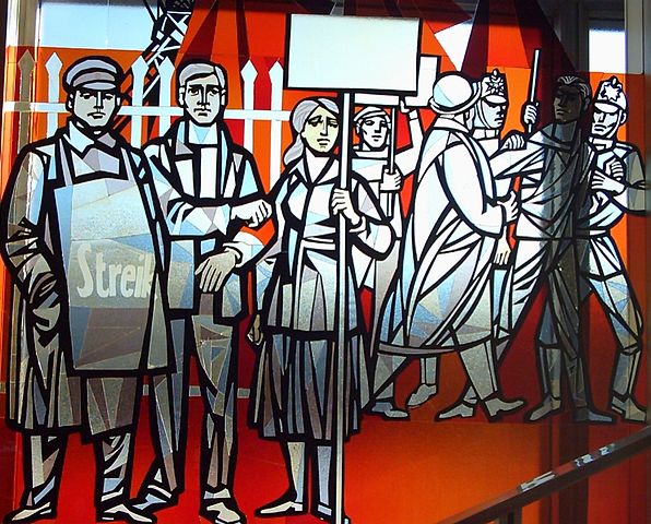 File:Fenster im Staatsrat 3.jpg