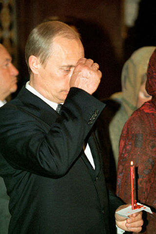 File:Vladimir Putin 5 May 2002-3.jpg