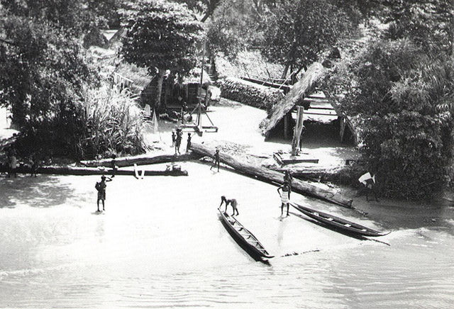 File:Maroon village, Suriname River, 1955.jpg