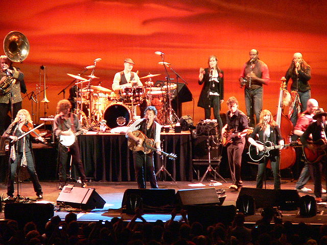 File:Bruce Springsteen Milan 2006 05 12.jpg