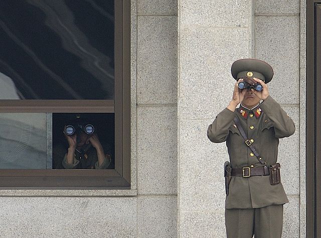 File:JointSecurityAreaNorthKoreans.jpg