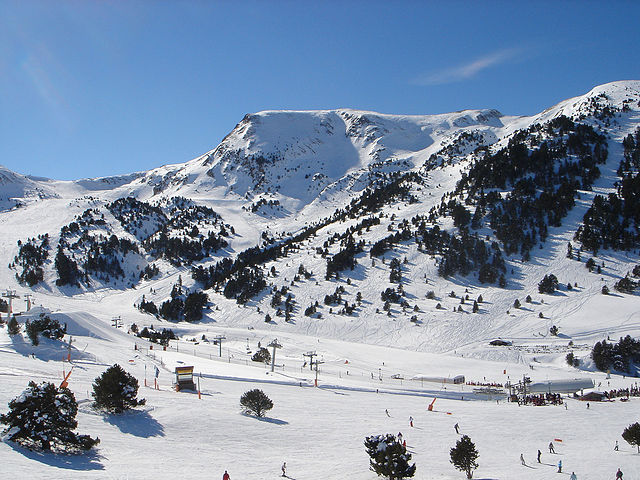 File:Grandvalira ski resort, Andorra5.jpg