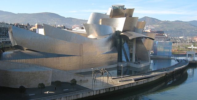 File:Guggenheim-bilbao-jan05.jpg